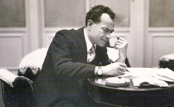 Finalmente (Raffaele) Viviani: Castellammare e Napoli gli dedicano cantieri culturali e un premio Raffaele Viviani | ilmondodisuk.com