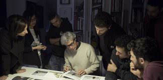 in foto, alcuni momenti del laboratorio nello studio del fotografo Antonio Biasiucci in via Tribunali, 186 Napoli \ilmondodisuk.com