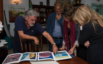 Palazzo Partanna/Pina Della Rossa e Vincenzo Aulitto dipingono “Nature”, giocando con la terra fertile Aulitto e Della Rossa| ilmondodisuk.com