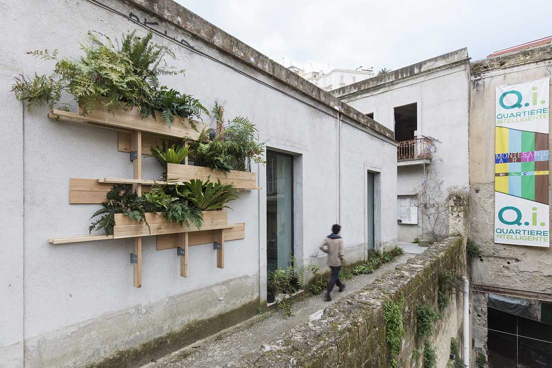 Risultati immagini per foto mostra arte a napoli, quartiere montesanto