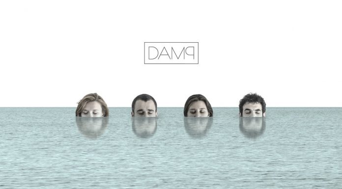 In foto, in alto, i quattro componenti del Damp Collective: da sinistra; Viviana Marchiò, Adriano Ponte, Luisa de Donato, Alessandro Armento; qui sopra, l’invito\ ilmondodisuk.com