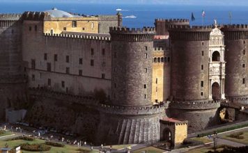 Un inno alla gioia/Cento chitarre celebrano la festa europea della musica al Maschio Angioino maschio angioino| ilmondodisuk.com