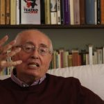 Nella foto di Cesare Abbate,, il drammaturgo Manlio Santanelli\ilmondodisuk.com