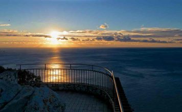 La riflessione/Anacapri è di scena: ozii divini, paradisi perduti ed Eden da riconquistare Anacapri| ilmondodisuk.com