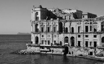 palazzo donn'anna| ilmondodisuk.com