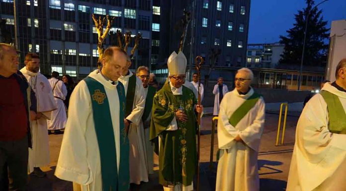 processione| ilmondodisuk.com