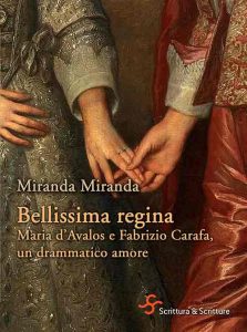 Qui sopra, la copertina del libro.On alto, un momento della visita teatralizzata di NarteA teatralizzata Napoli, fantasmi ed altre storie,: tra i protagonsiti, Maria d'Avalos