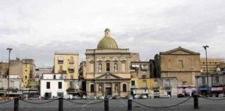 Piazza mercato Napoli| ilmondodisuk.com