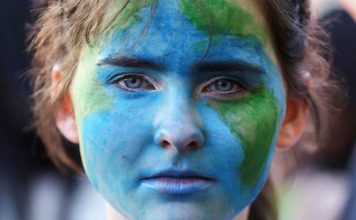 Ambiente/Guerrilla planting: piccole azioni segrete per restituire dignità (verde) ai luoghi di Partenope guerrilla planting| ilmondoodiusk.com