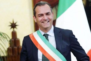 Il sindaco de Magistris