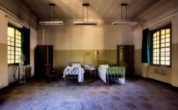 Il racconto/Una caduta rovinosa e il ritorno del passato