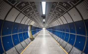 Poesia/Bruno Galluccio e la misura dello zero: quando il vuoto ha regole tangibili