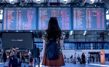 Il dito nell’occhio/Roberto Dipiazza, il sindaco di Trieste che offende i napoletani e le donne