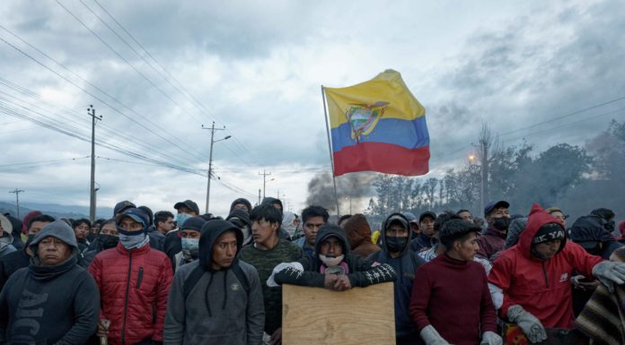 Un'immagine delle recenti proteste di piazza in Ecuador promosse dalle comunità indigene