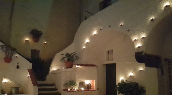 Un cortile nello storico borgo di Casamale, durante la Festa delle Lucerne 2022