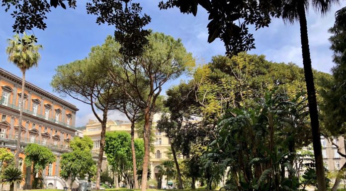 Palazzo reale/ I cani non potranno passeggiare nel giardino romantico. Il Tar respinge il ricorso dei cittadini