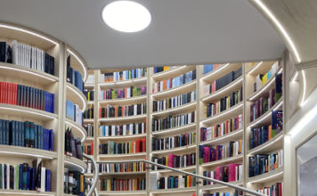 Inaugurazione/ Apre a Napoli la libreria Mondadori in galleria: c’è spazio anche per cinema, arte e fotografia