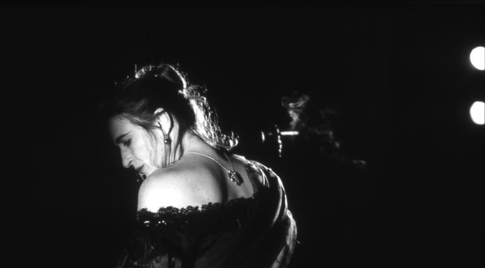 San Carlo/ In scena, Assunta Spina: Lina Sastri dà corpo e voce al suo tragico destino. Biglietti gratuiti per le celebrazioni di Napoli millenaria