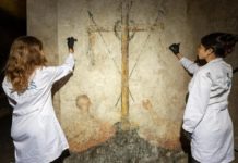 Chiesa di Santa Luciella/ Al via il restauro di due anime pezzentelle: un dipinto del ‘700 scoperto per caso, sotto l’intonaco
