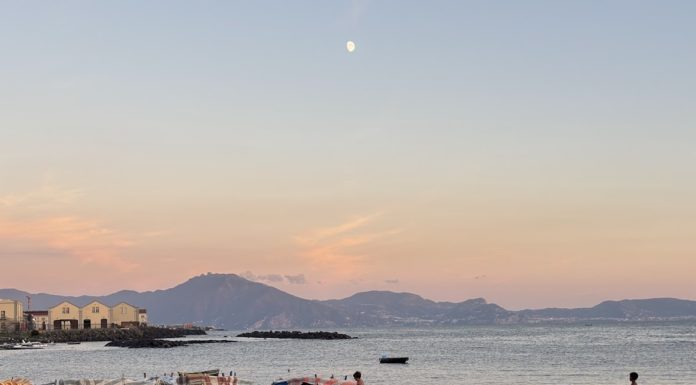 Ponticelli/ Biblioteca comunale Grazia Deledda: “Napoli Est. Una storia di violenza ambientale”, un libro che s’interroga anche sul futuro