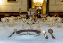 Giornata della disabilità/ Visite tattili a Palazzo reale. Villa Pignatelli invita l’arte a tavola