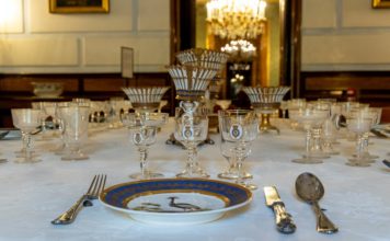 Giornata della disabilità/ Visite tattili a Palazzo reale. Villa Pignatelli invita l’arte a tavola