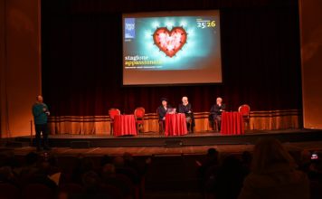 Teatro Trianon Viviani/ Non solo canzoni ma anche impegno civile: Ottavia Piccolo porta in scena Matteotti e l’anatomia del fascismo. Il barbiere di Siviglia canta in napoletano