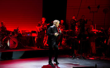 Ravello/ Massimo Ranieri incanta il pubblico con “Tutti i sogni ancora in volo”. Concerto di Capodanno: c’è l’orchestra filarmonica di Benevento