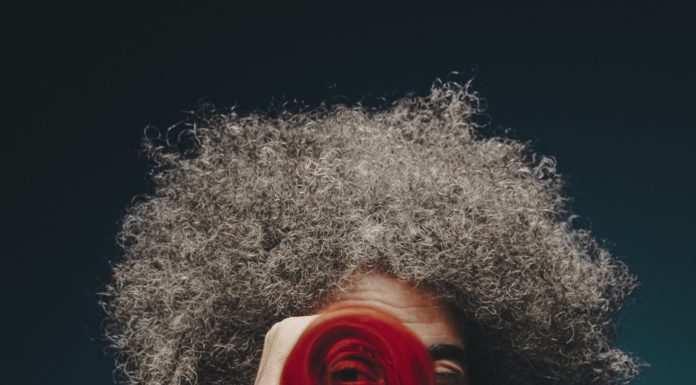 Comicon Napoli/ Arriva alla Mostra d’Oltremare Caparezza. Con le tavole del fumetto Orbit Orbit che ha accompagnato il suo ultimo album (30 aprile – 3 maggio)