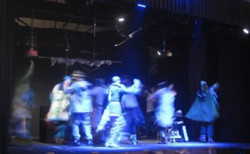 La Nuova Comune/ Secondigliano, teatro in carcere: i detenuti mettono in scena la possibilità di salpare verso una terra di libertà