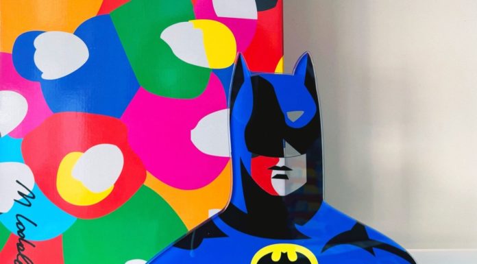 Riserva Rooftop di Napoli/ Vernissage, sensi in mostra: a cena con l’arte contemporanea. Amore e pop art per le opere luminose di Marco Lodola