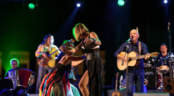 Estate a Napoli/ Dal cinema sotto le stelle al teatro, passando per musica e danza. Gran finale con la notte della tammorra
