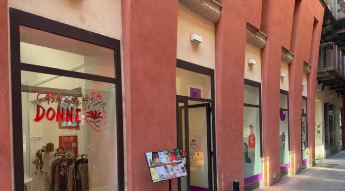 Firenze/ IoSono: arriva da Napoli il grido delle donne contro la violenza. In una mostra di Nando Calabrese e Pietro Loffredo