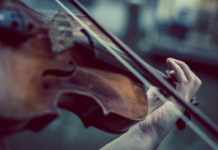 Racconto/ Il suono di un violino in una calda mattina siracusana