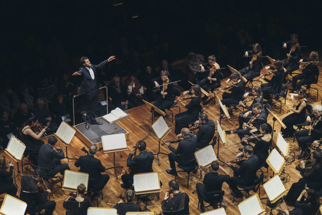 ENSEMBLE_PYGMALION_BORDEAUX_AUDITORIUM_BACH_MENDELSSOHN_21-1-22_CREDIT_FRED_MORTAGNE-19_edited