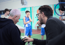 Giffoni Film Festival/ Il coach dei 2 mondi: Antonio Petillo attraversa quarant’anni da allenatore in un docufilm diretto da Adriano Pantaleo. Nel basket, il senso della vita