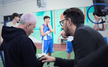 Giffoni Film Festival/ Il coach dei 2 mondi: Antonio Petillo attraversa quarant’anni da allenatore in un docufilm diretto da Adriano Pantaleo. Nel basket, il senso della vita