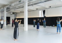 Ex fabbrica Pirelli/ Danza, Carolyn Carlson torna a Napoli dopo 15 anni: masterclass e incontro con il pubblico. Il movimento come gesto poetico